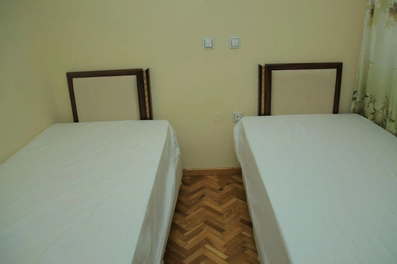 V Hotel And Apartment Addisz-Abeba